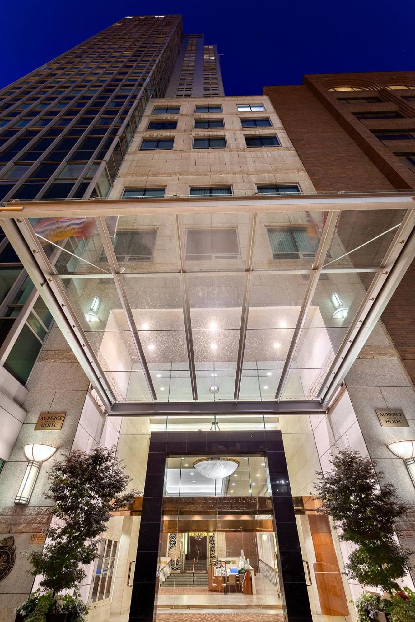 Auberge Vancouver Hotel — photo 3
