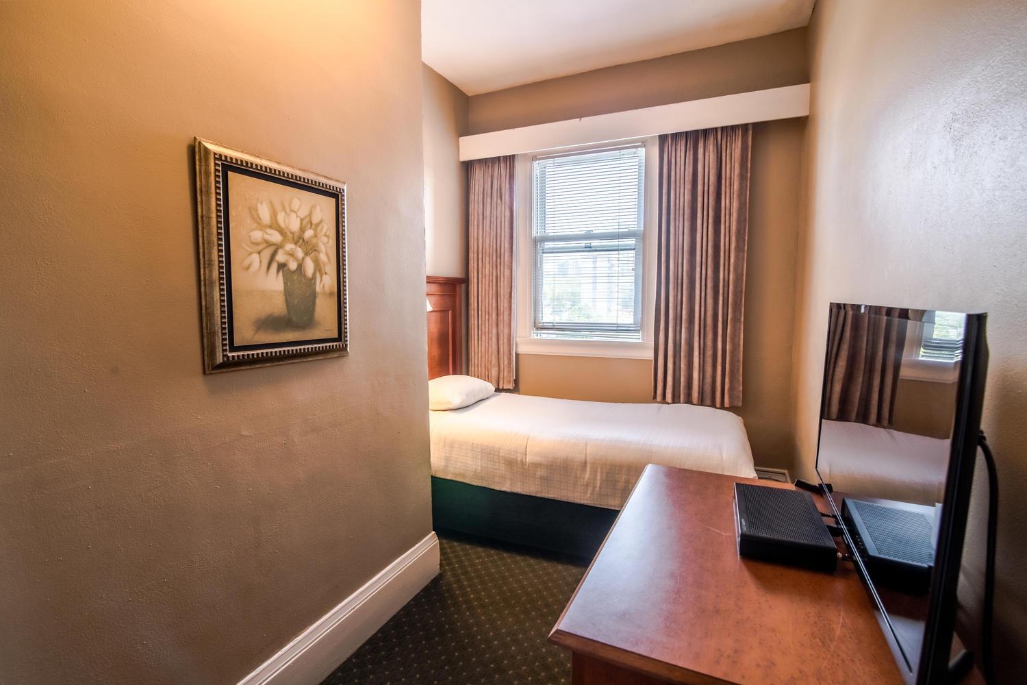 The Sylvia Hotel — photo 6
