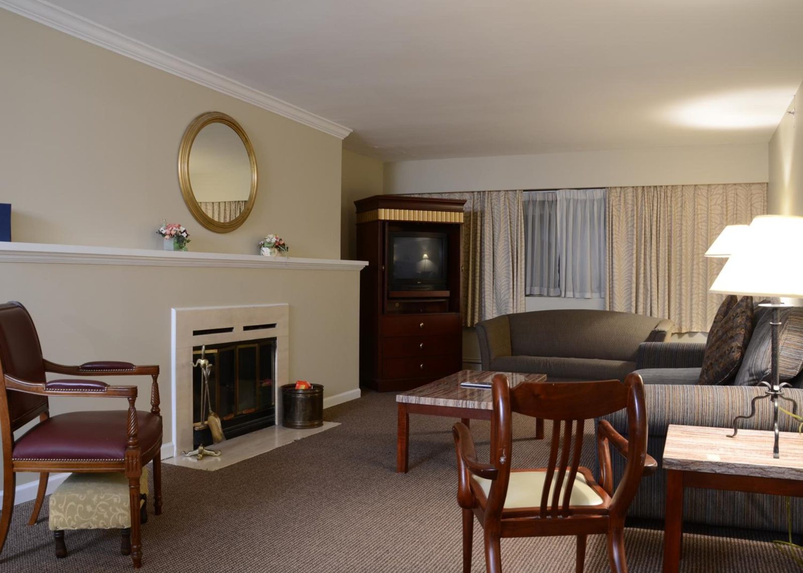 Rosellen Suites at Stanley Park — photo 3