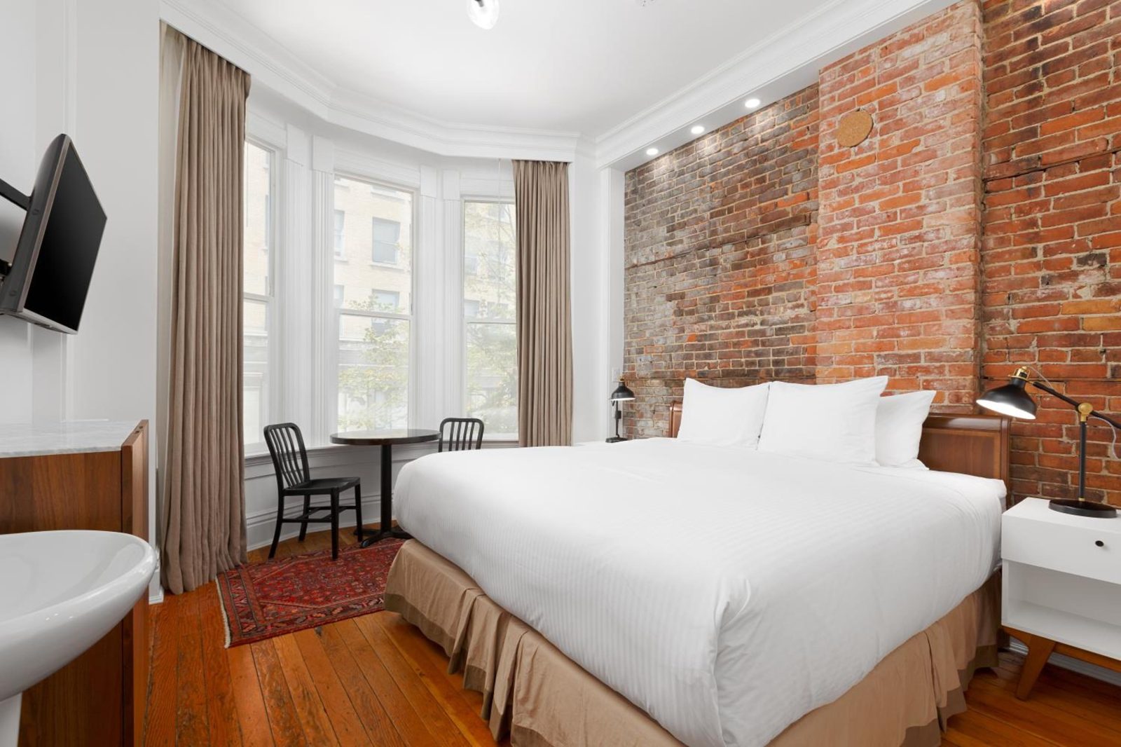 Victorian Hotel — photo 4