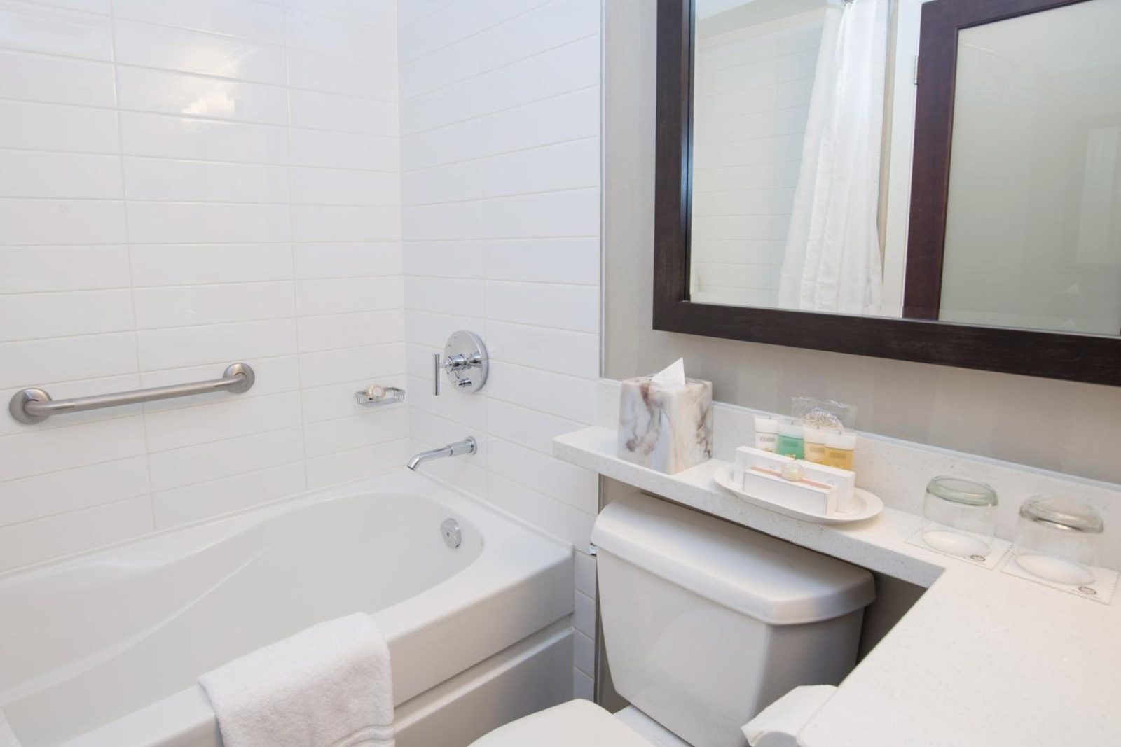 La Grande Residence at the Sutton Place Hotel — photo 3