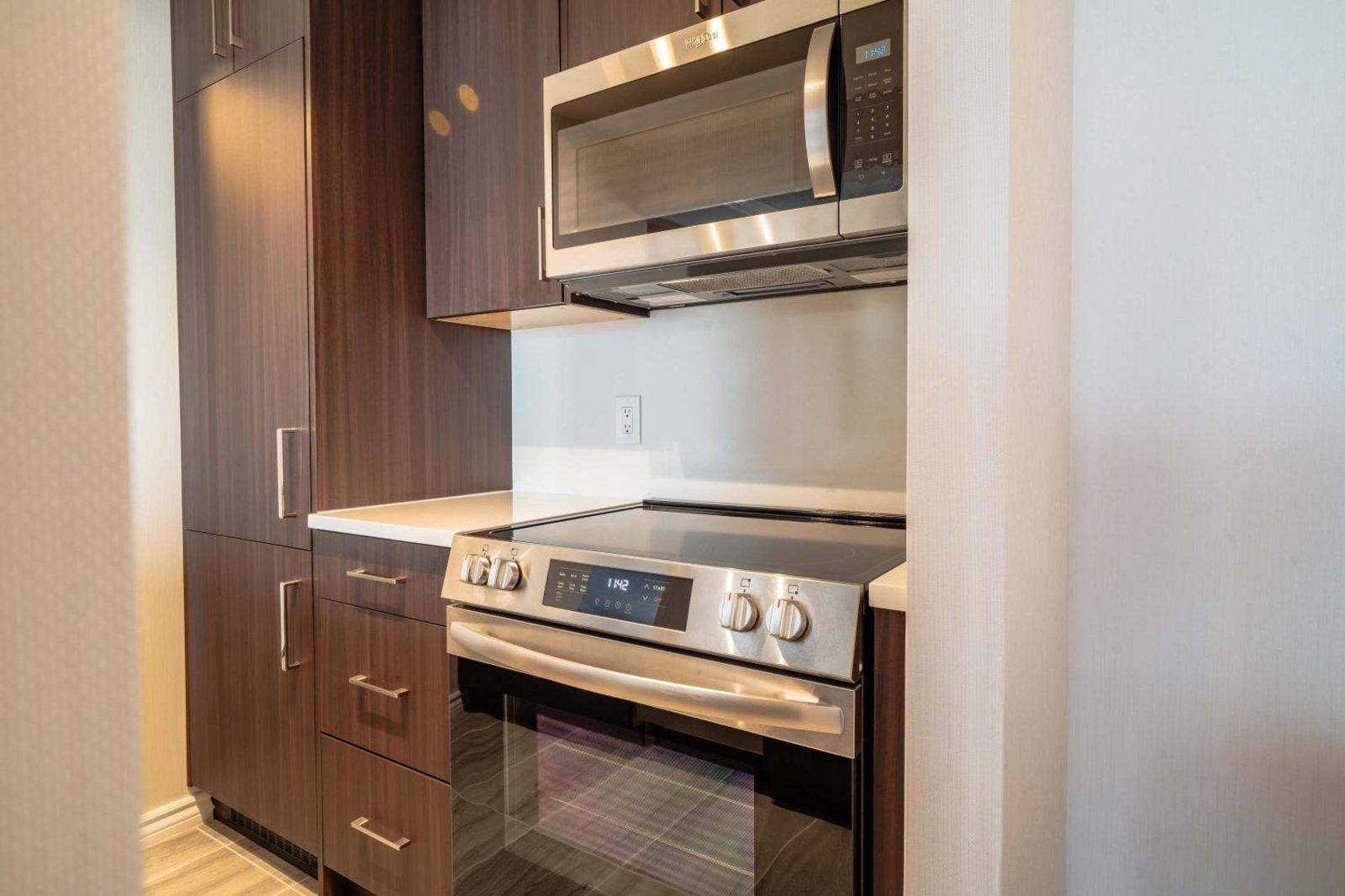La Grande Residence at the Sutton Place Hotel — photo 7