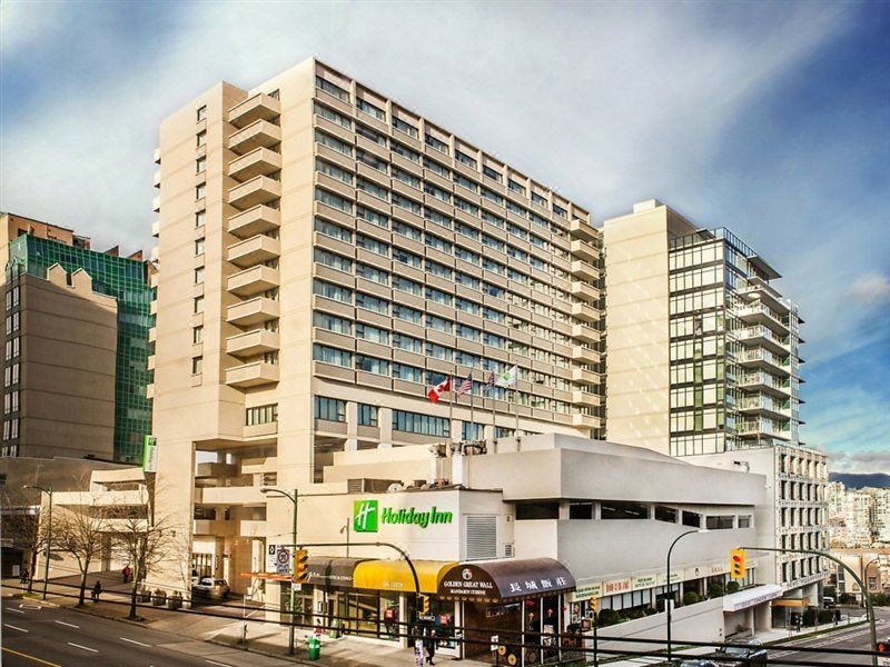 Holiday Inn Vancouver Centre by IHG