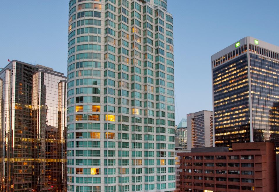 Vancouver Marriott Pinnacle Downtown Hotel